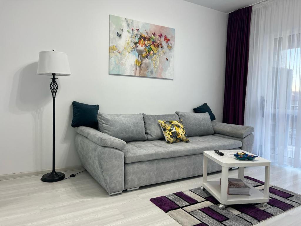 One Apartment Militari Bucharest Exterior photo