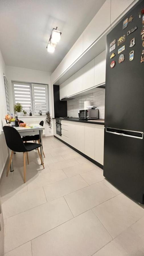 One Apartment Militari Bucharest Exterior photo
